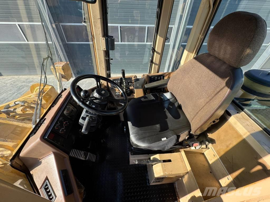 CAT 938 F Carregadeiras de rodas