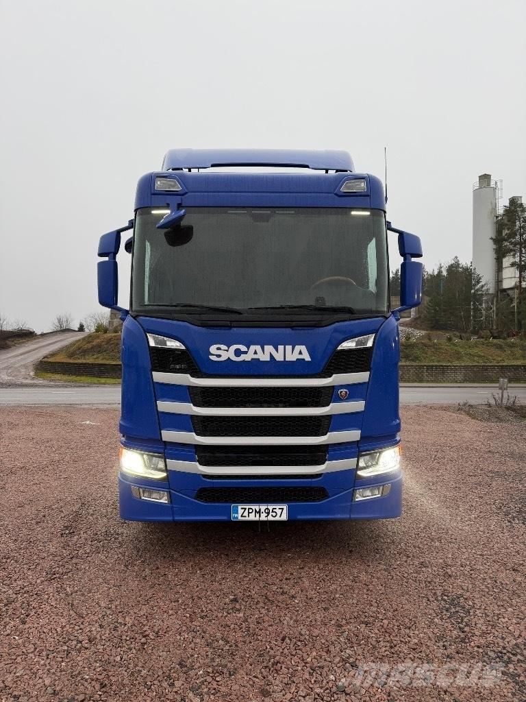 Scania R540B8x4*4NB Camiões de chassis e cabine