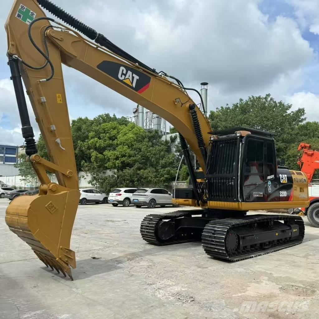 CAT 320D2 Escavadeiras de esteiras