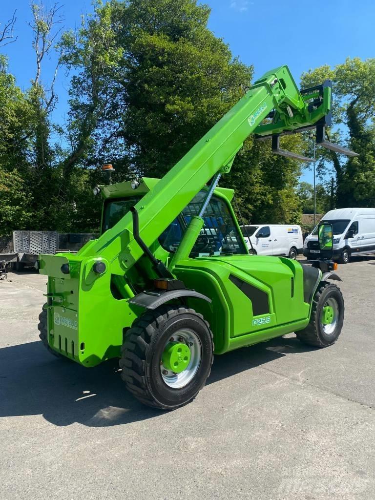 Merlo P 25.6 Manipulador telescópico