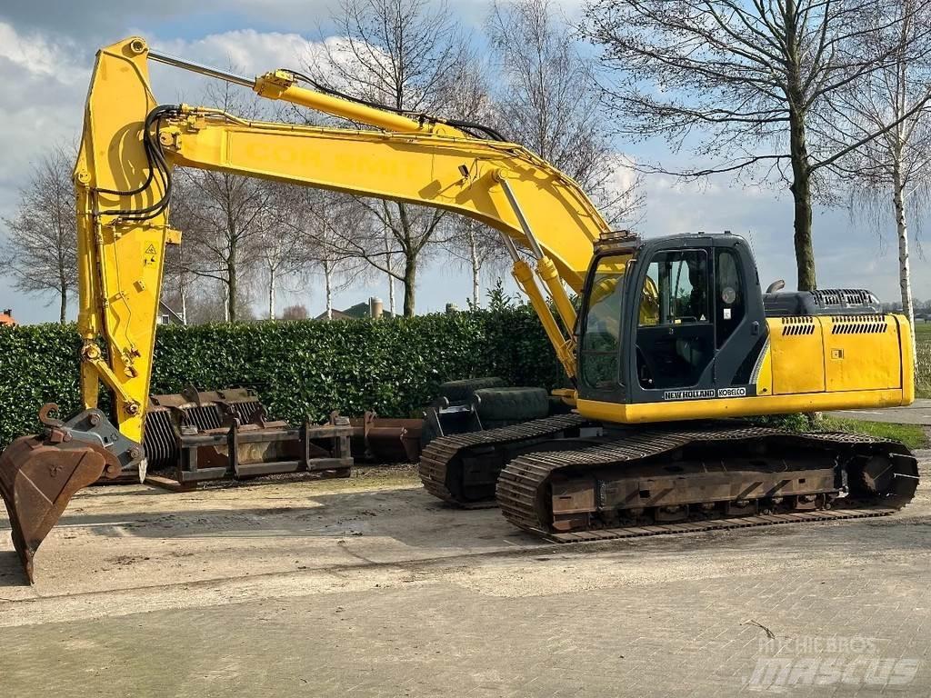 New Holland E215 Escavadeiras de esteiras