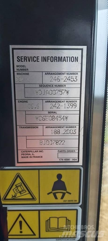 CAT D6N XL Dozers - Tratores rastos