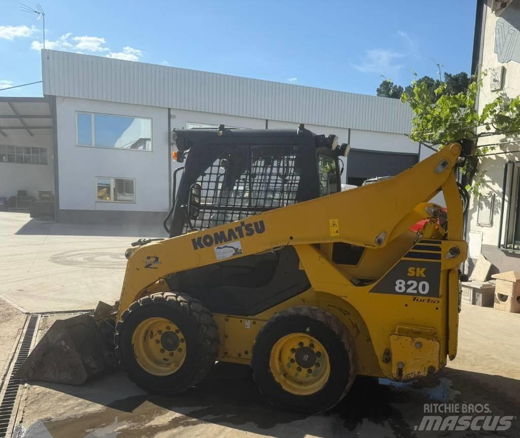 Komatsu SK 820-5 Minicarregadeiras