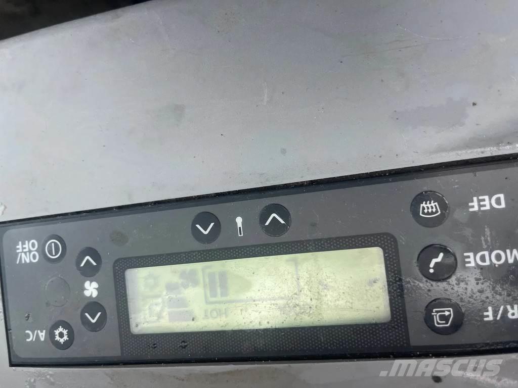 Hitachi U55-5a Miniescavadeiras