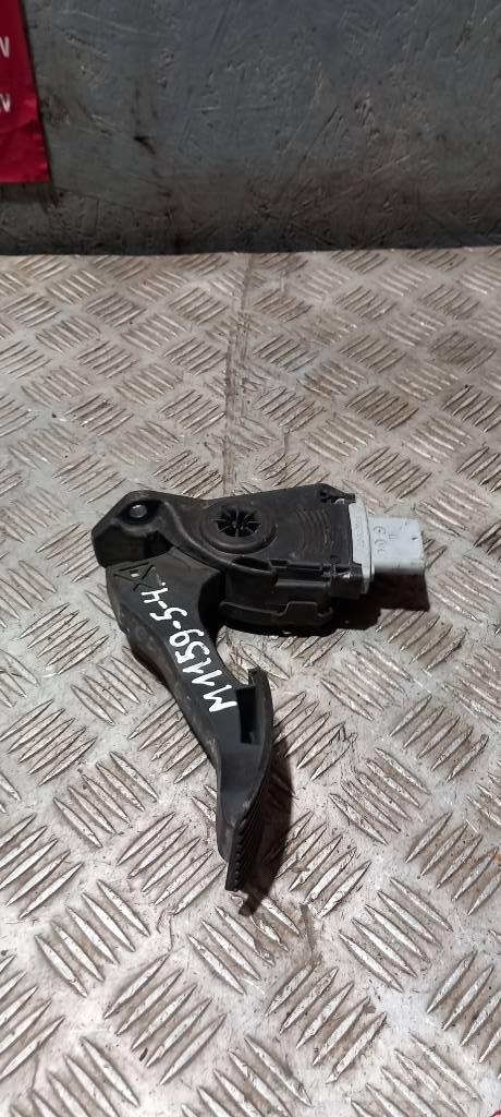 MAN TGX  81259706103 Cabines e interior