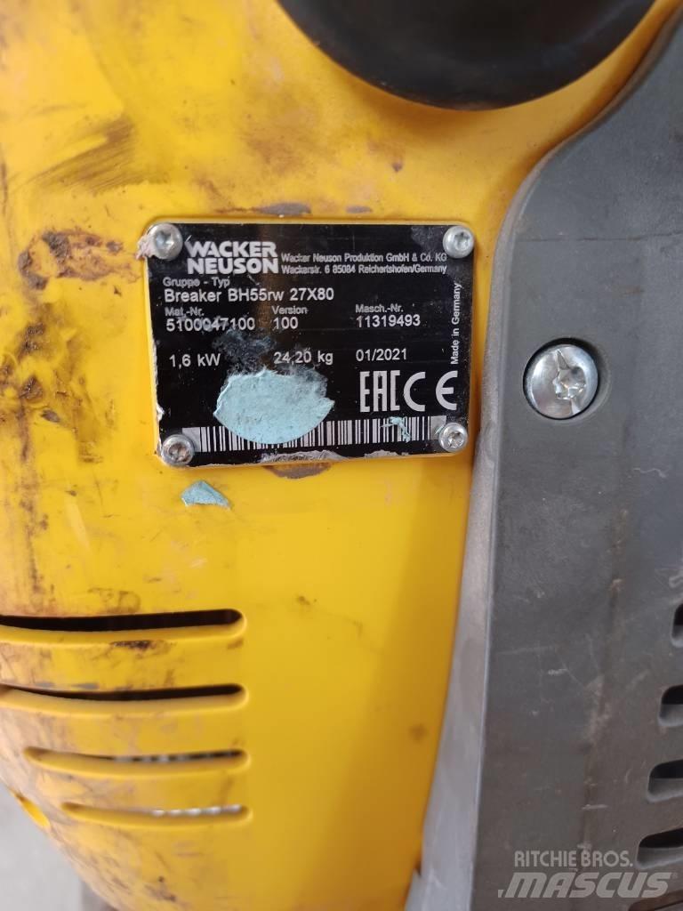 Wacker Neuson BH55rw Saltitões