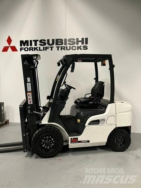 Mitsubishi FD25N3 Empilhadores Diesel