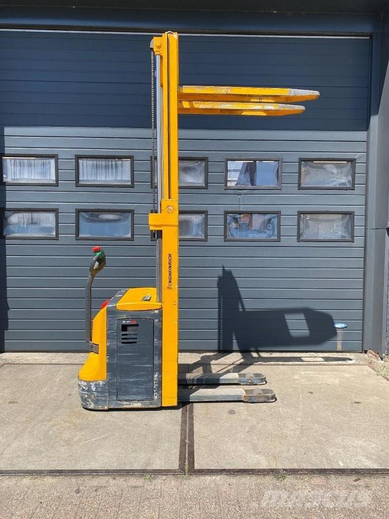 Jungheinrich EJC12 Empilhador para operador externo