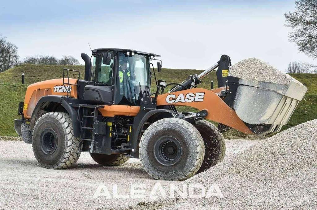 CASE 1121 F Carregadeiras de rodas