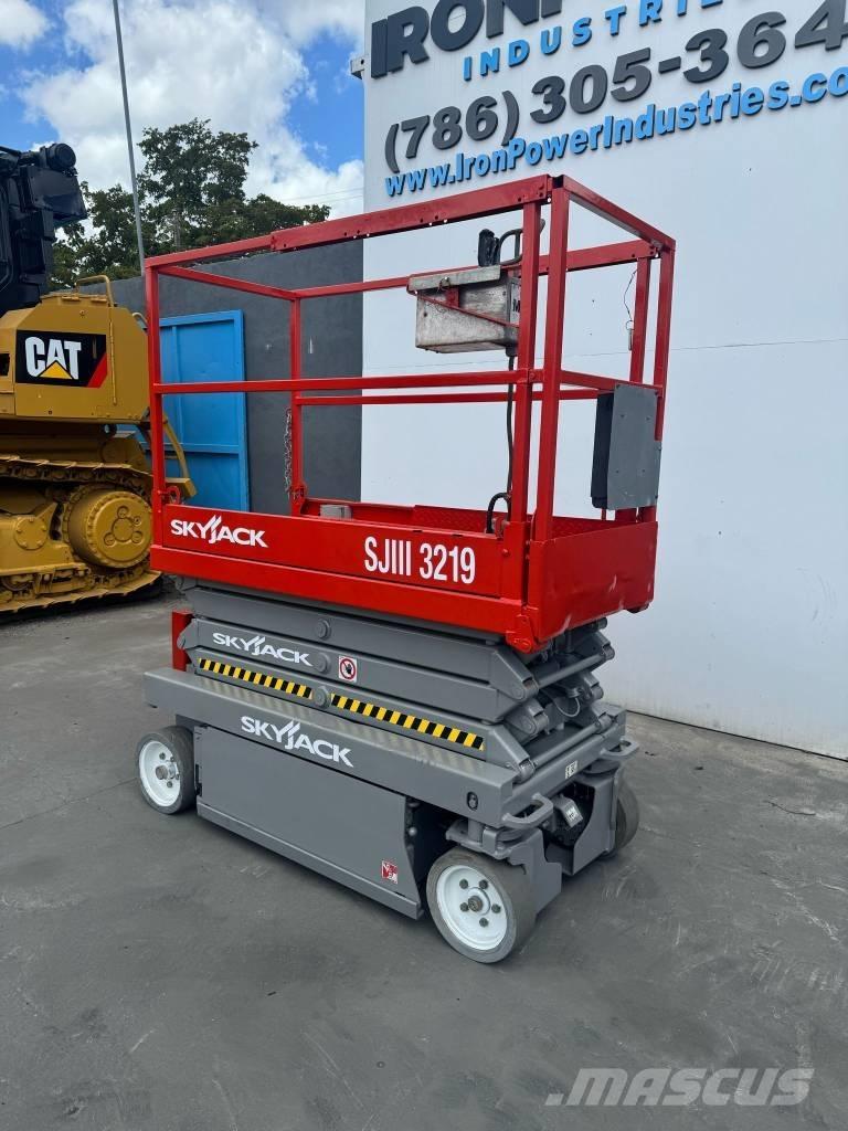 SkyJack SJ III 3219 Elevadores de tesoura
