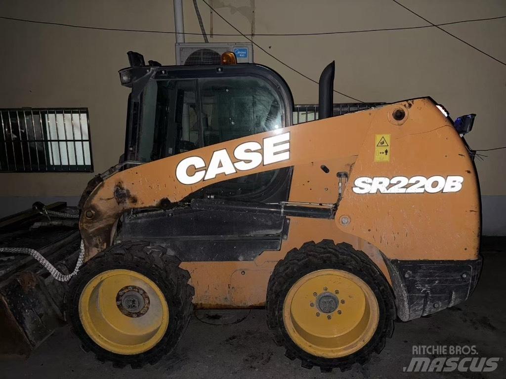 CASE SR 220B Minicarregadeiras