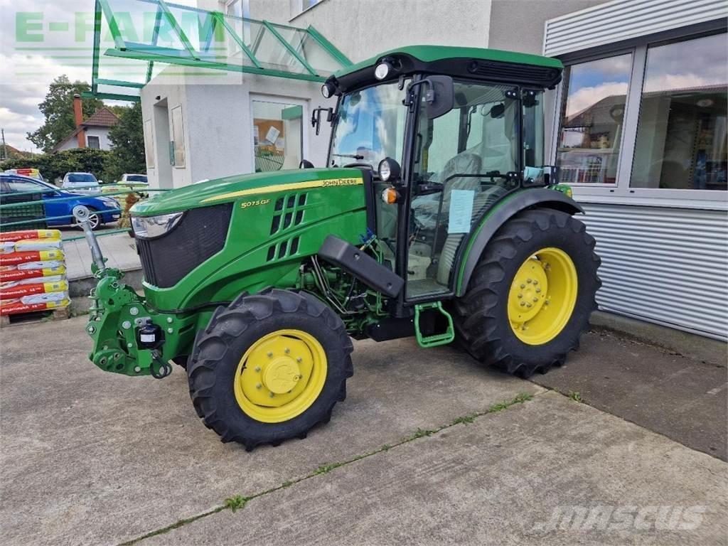 John Deere 5075 GF Tratores Agrícolas usados
