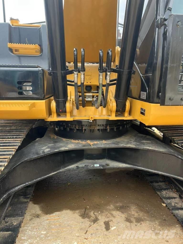 CAT 320 Escavadeiras de esteiras