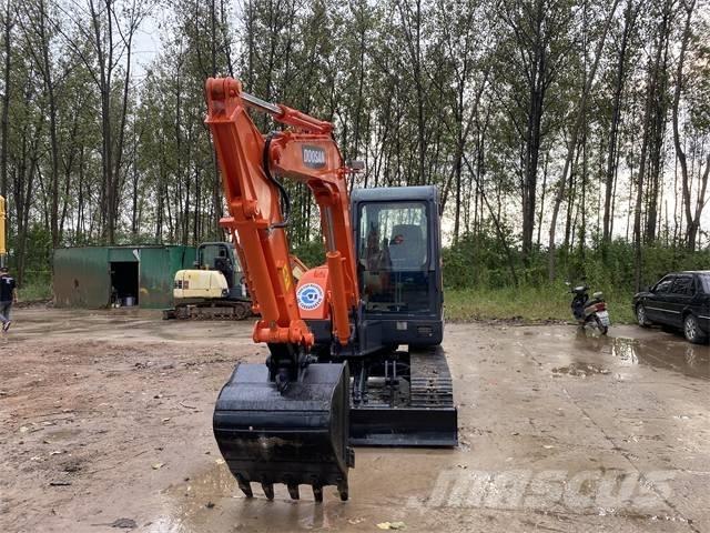 Doosan DH60-7 Escavadeiras de esteiras