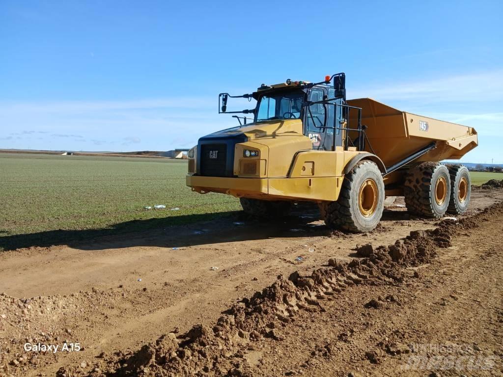 CAT 745 Caminhões articulados