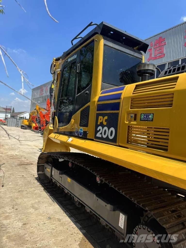 Komatsu PC 200 8N Escavadeiras de esteiras