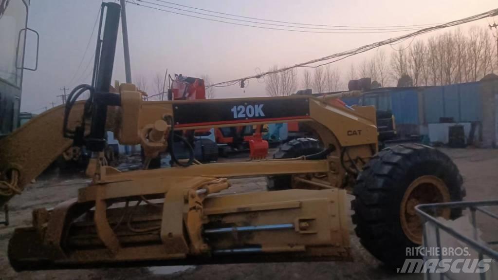 CAT 120 K Motoniveladoras