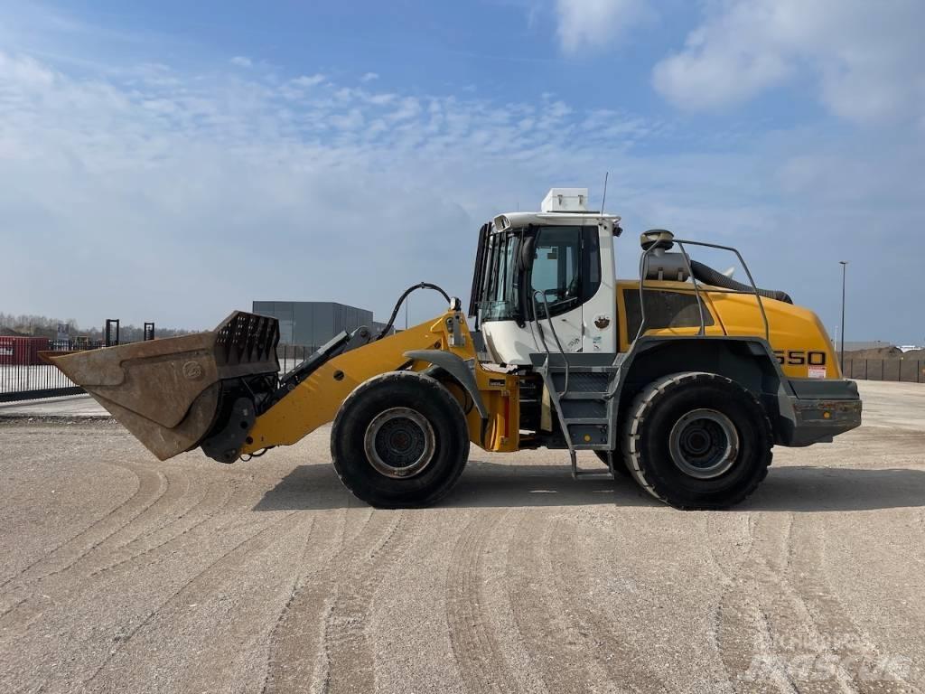 Liebherr 550 CDC + BSS Carregadeiras de rodas