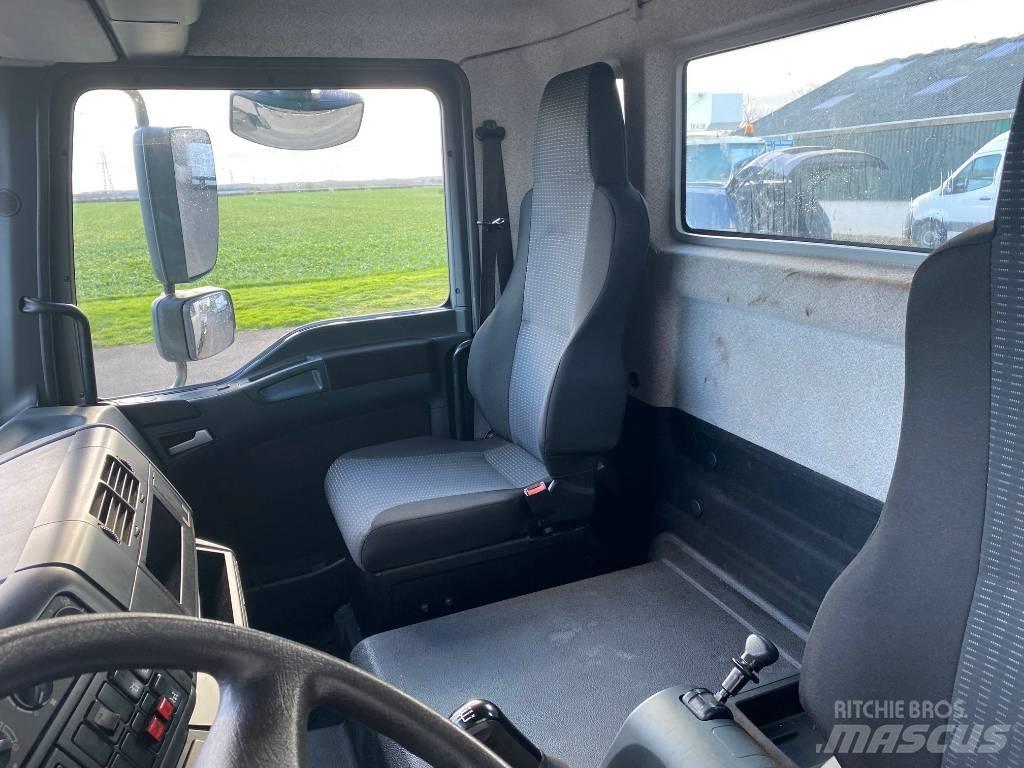 Ruthmann T 330 Plataformas aéreas montadas em camião