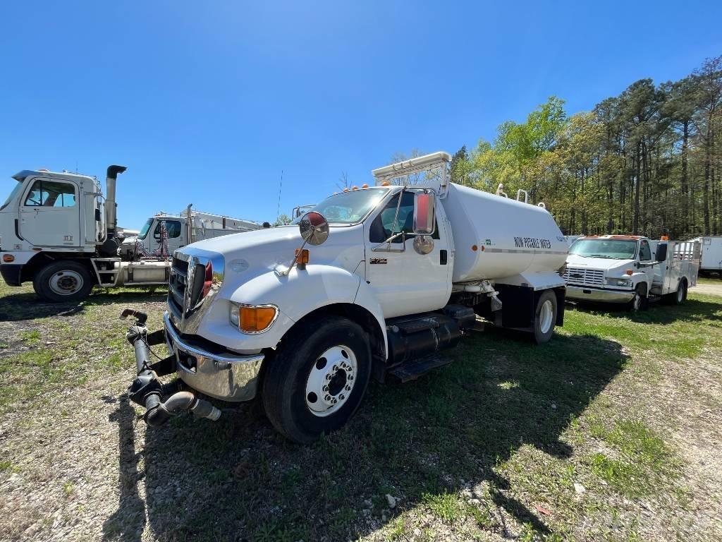 Ford F 750 XL SD Auto-tanques