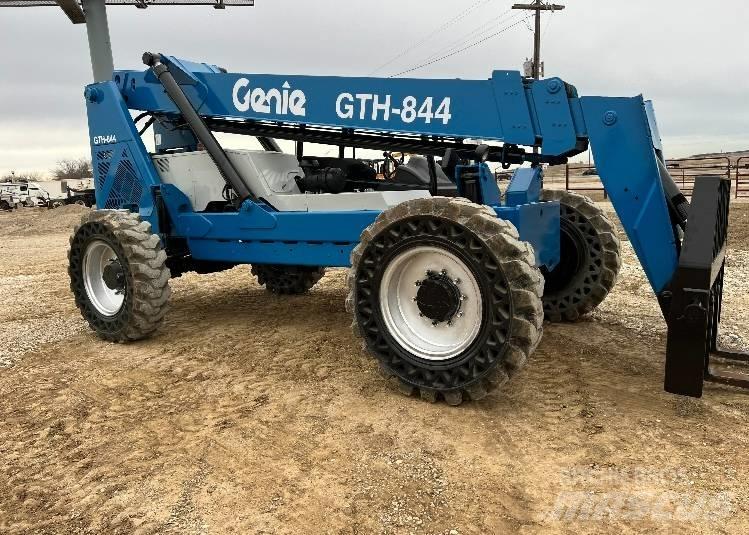 Genie GTH844 Manipulador telescópico