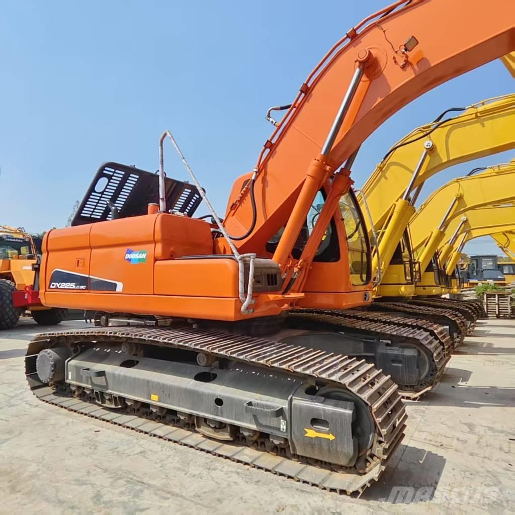Doosan DX225LC-9C Escavadeiras de esteiras