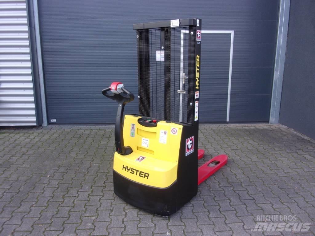Hyster S1.0 Empilhador para operador externo