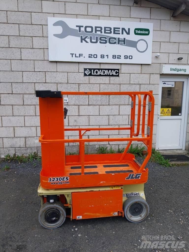 JLG 1230 ES Plataformas de Mastro Vertical