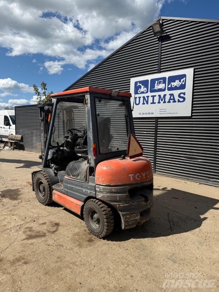 Toyota FD 25 Empilhadores Diesel