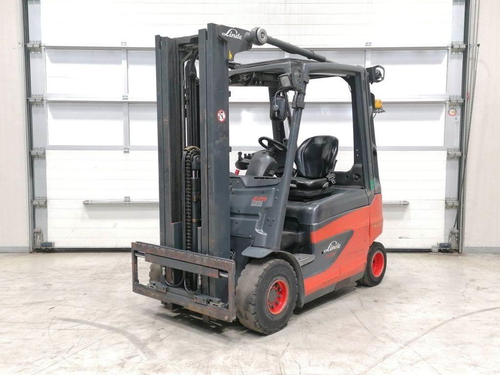 Linde E25-01 Empilhadores eléctricos