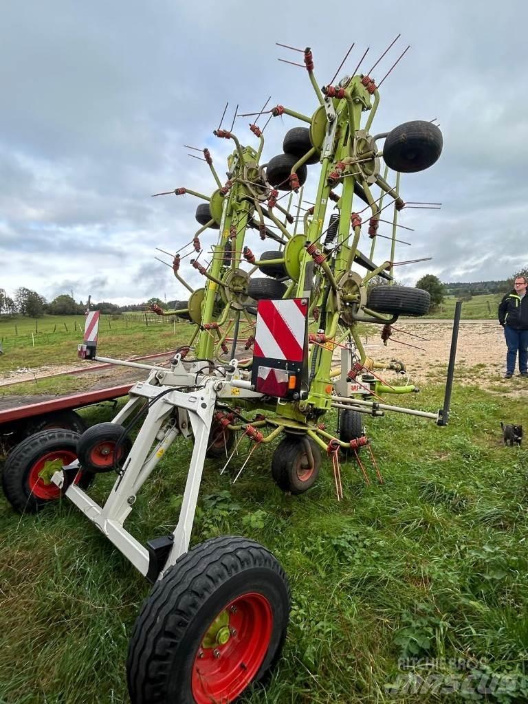 CLAAS VOLTO 1100T Ancinho virador