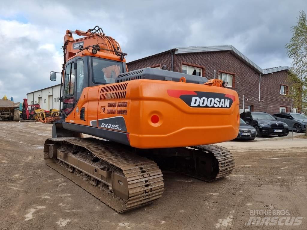 Doosan DX 225 LC-3 Escavadeiras de esteiras