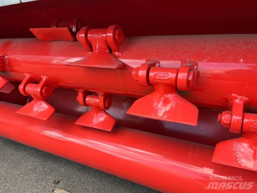 Maschio Giraffa XL Gadanheiras e cortadores de folhas para pastos