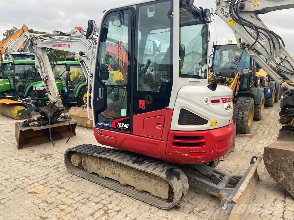 Takeuchi TB 240 Miniescavadeiras