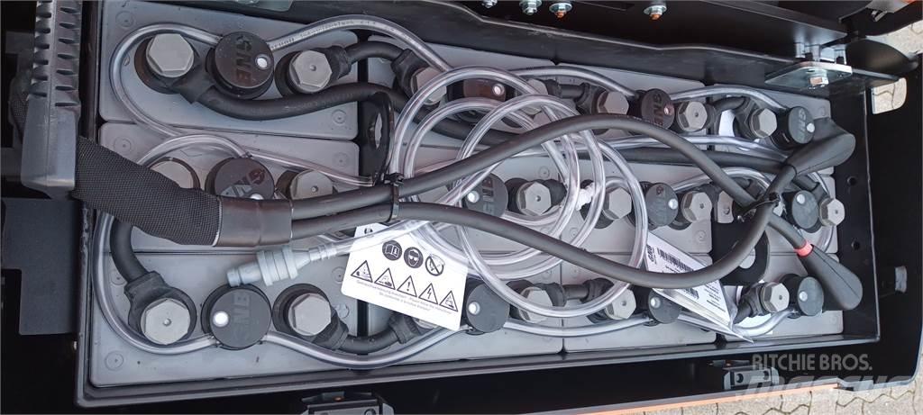 Toyota LPE 250 Porta palettes