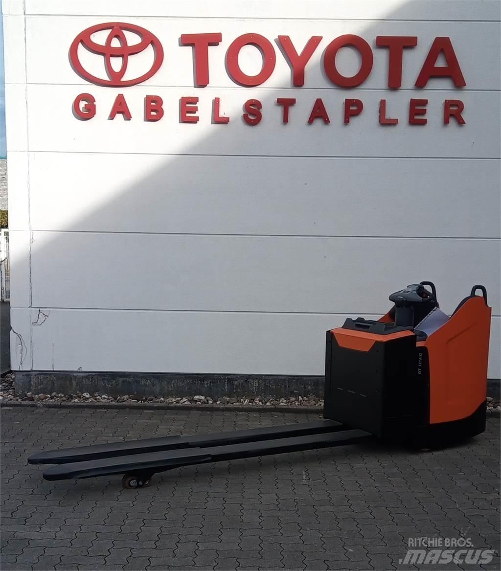 Toyota LPE 250 Porta palettes