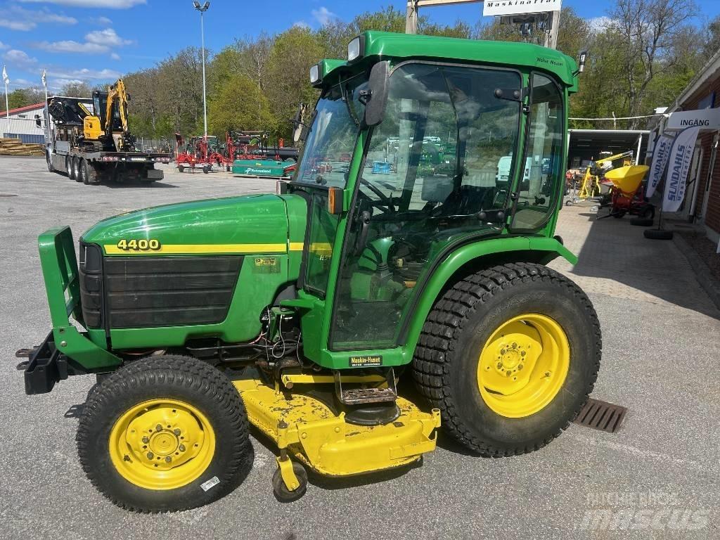 John Deere 4400 Tractores compactos