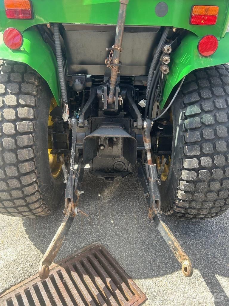 John Deere 4400 Tractores compactos