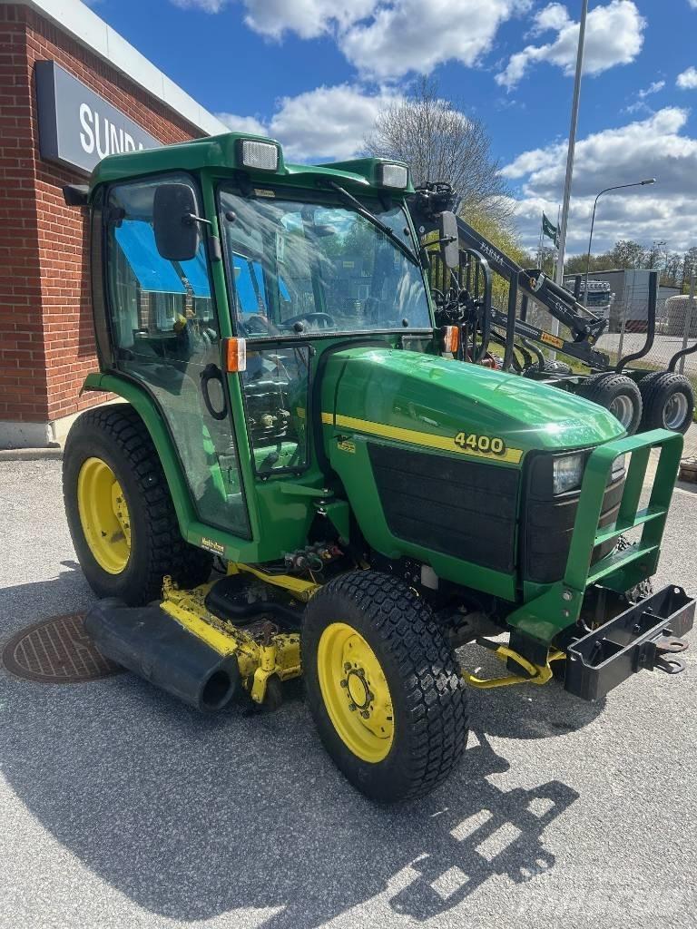 John Deere 4400 Tractores compactos