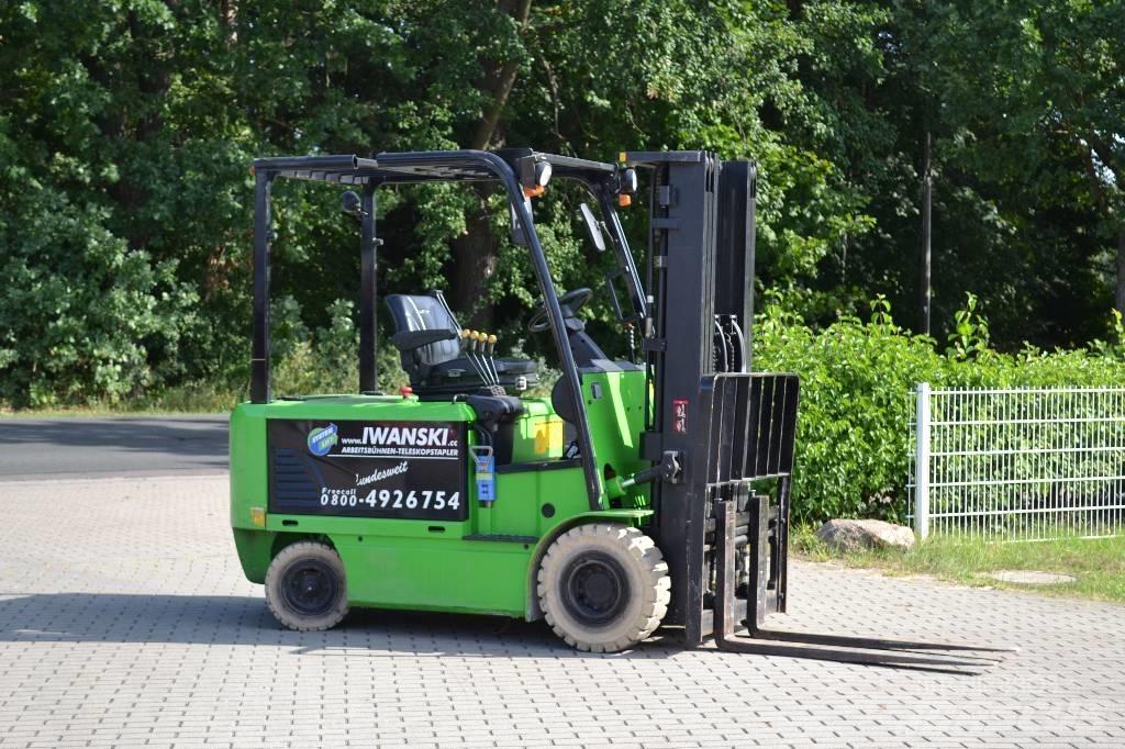 Hyundai 32 B-7 Empilhadores eléctricos