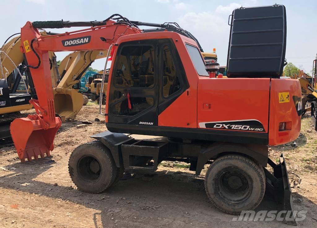 Doosan DX150W Escavadeiras de esteiras