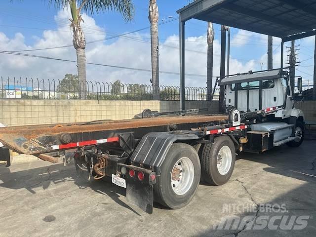 Freightliner 114SD Camiões caixa desmontável com elevador de cabo