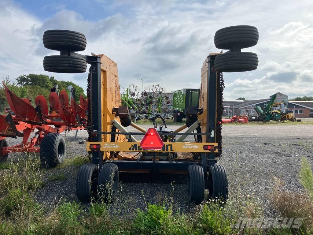 Mcconnell 620 Gadanheiras e cortadores de folhas para pastos