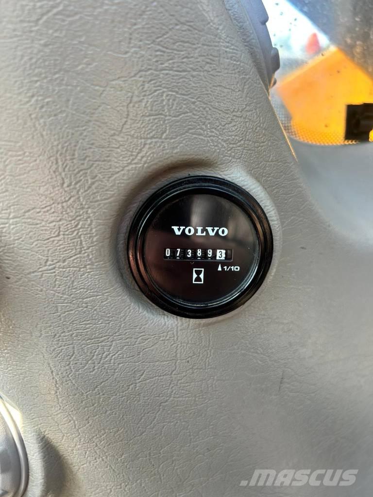 Volvo EC 220 E Escavadeiras de esteiras