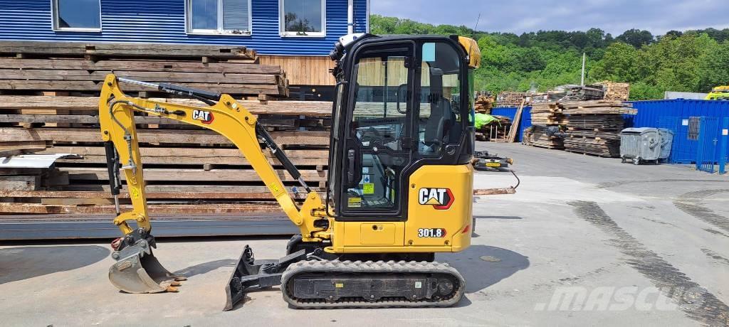 CAT 301.8 Miniescavadeiras