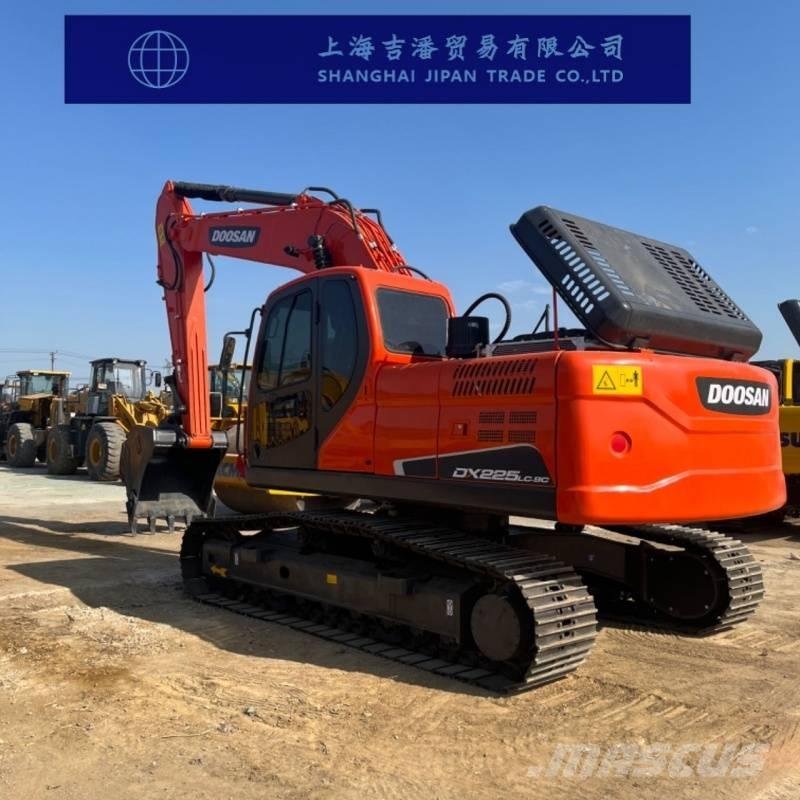 Doosan DX 225 Escavadeiras de esteiras