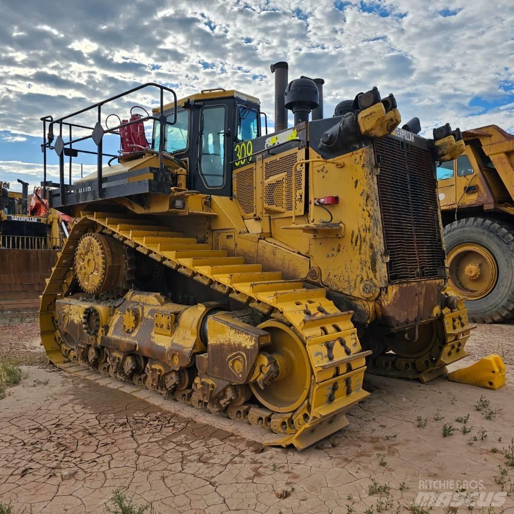 CAT D11R Dozers - Tratores rastos