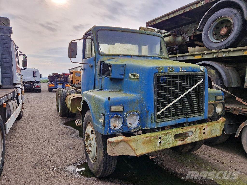 Volvo N1033 6X4 Camiões de chassis e cabine