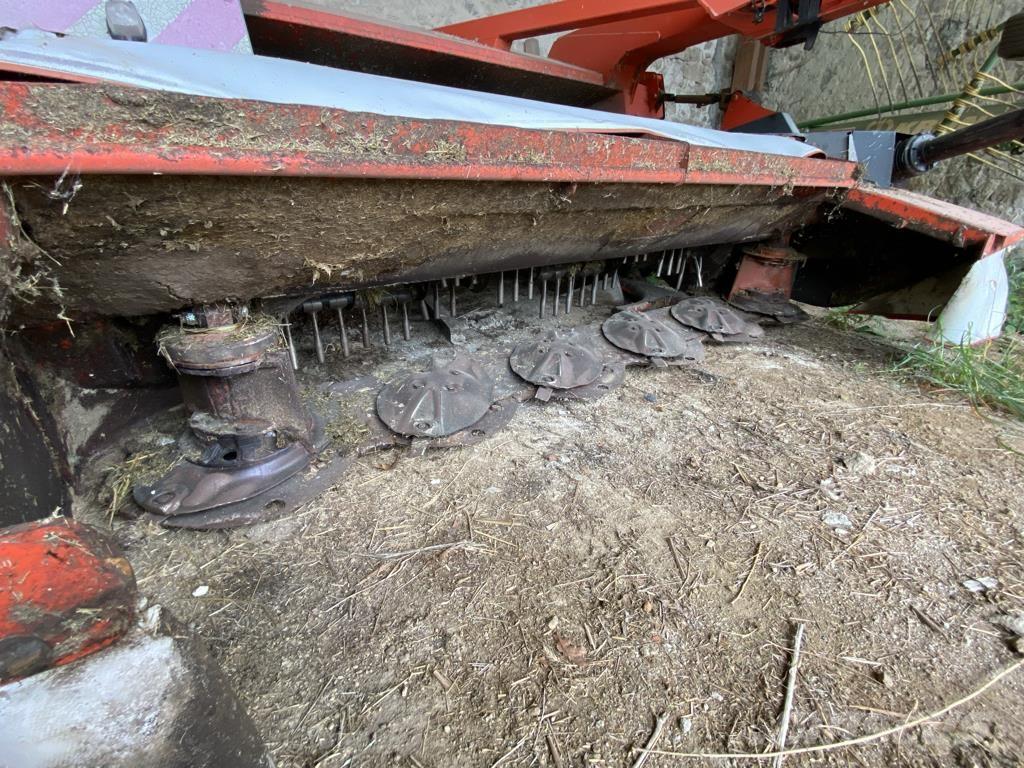 Kuhn FC303GL Corta-Relvas montadas e arrastadas