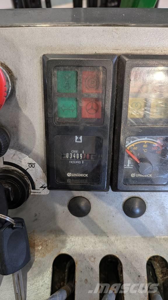 Combilift CB 3000 Empilhadores de 4 vias